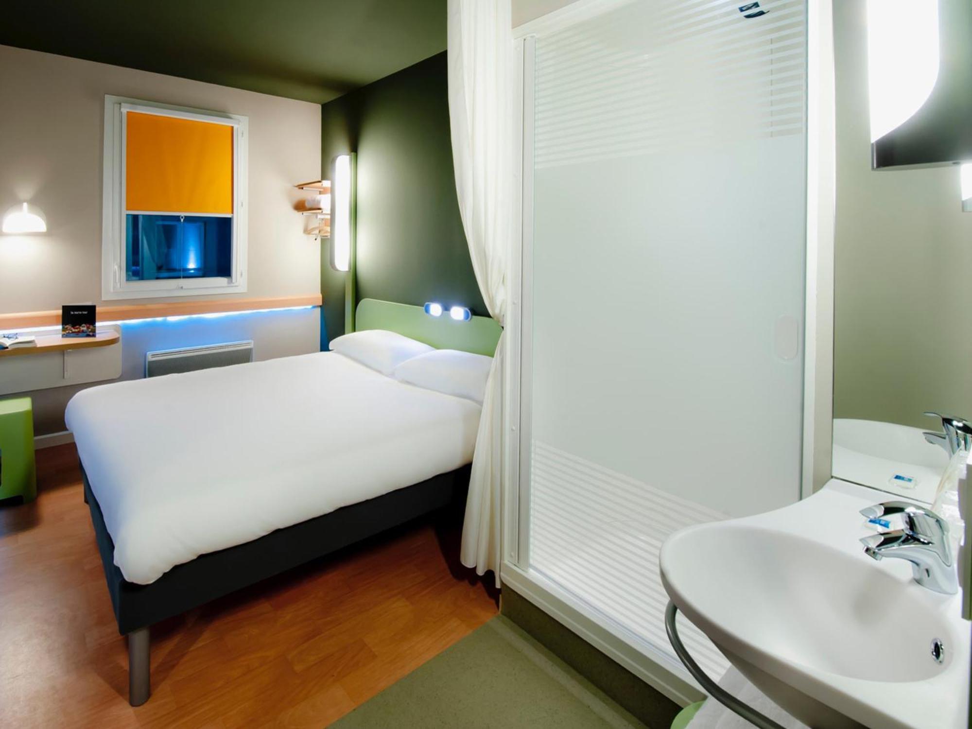 ibis budget Brest Centre Port Buitenkant foto