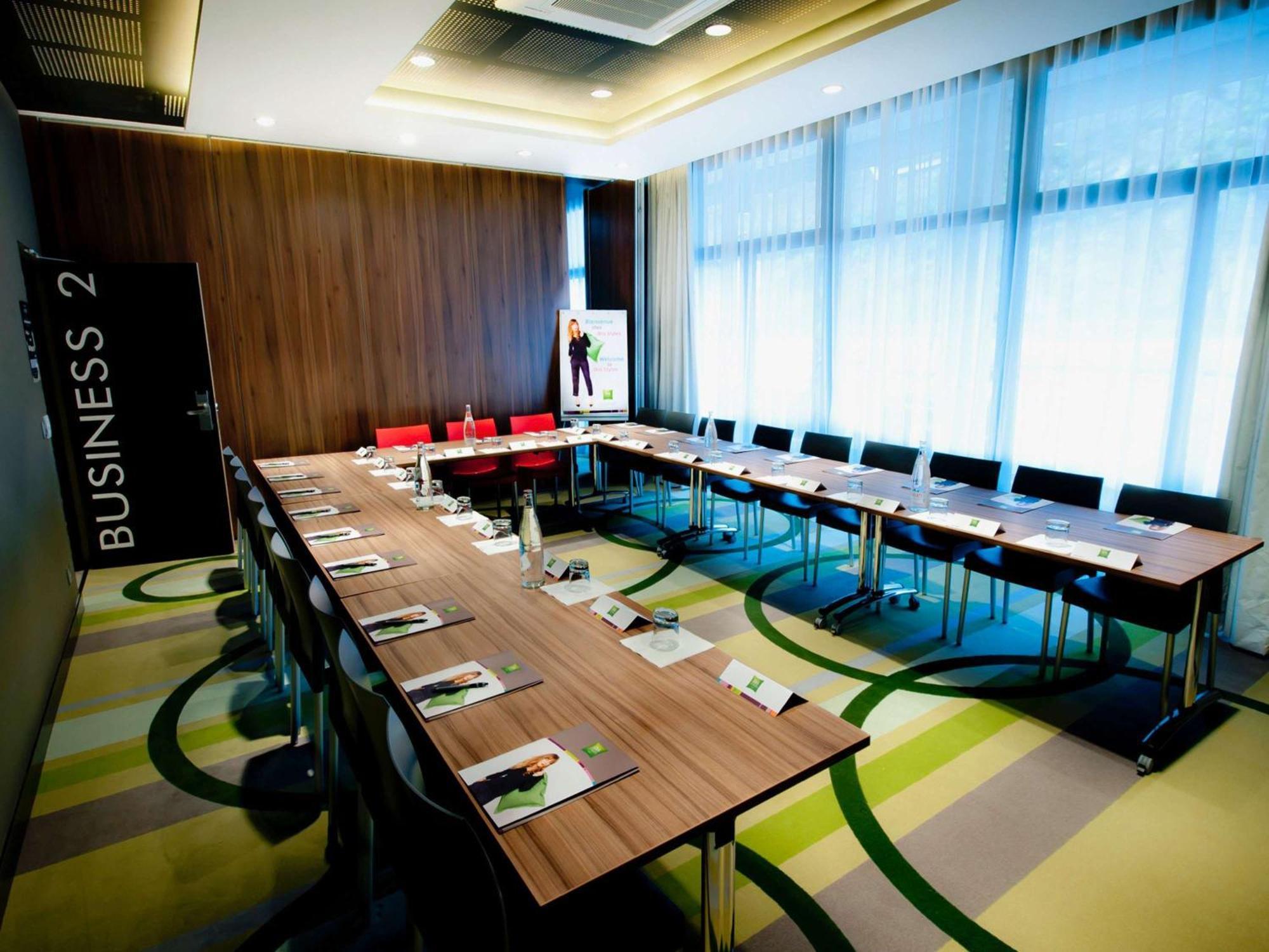 ibis budget Brest Centre Port Buitenkant foto