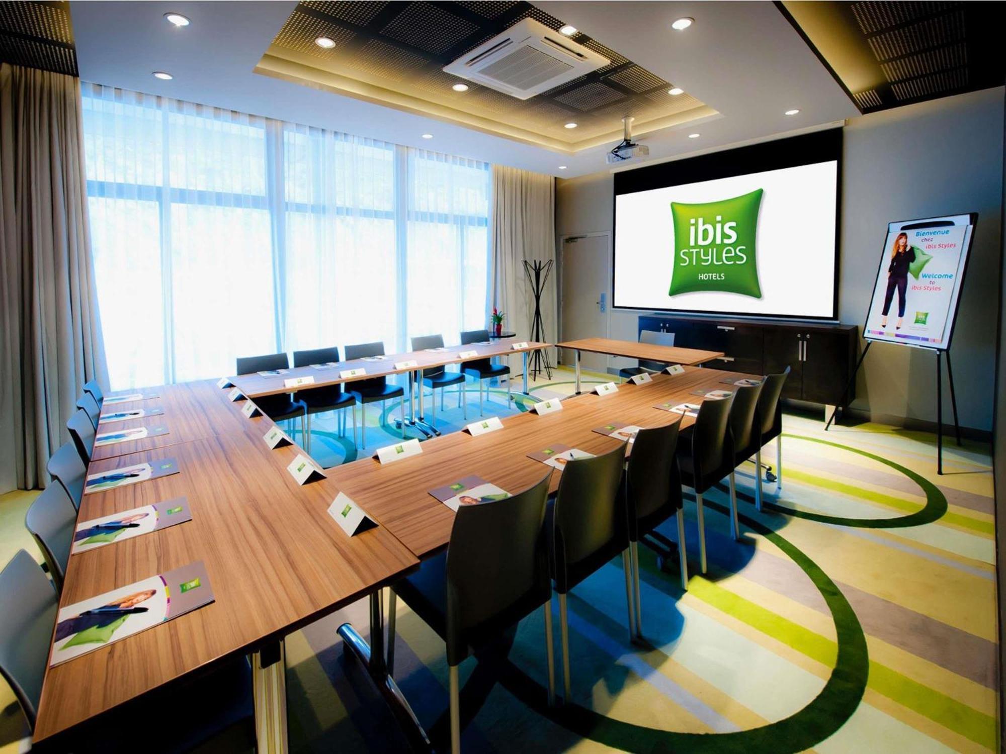 ibis budget Brest Centre Port Buitenkant foto