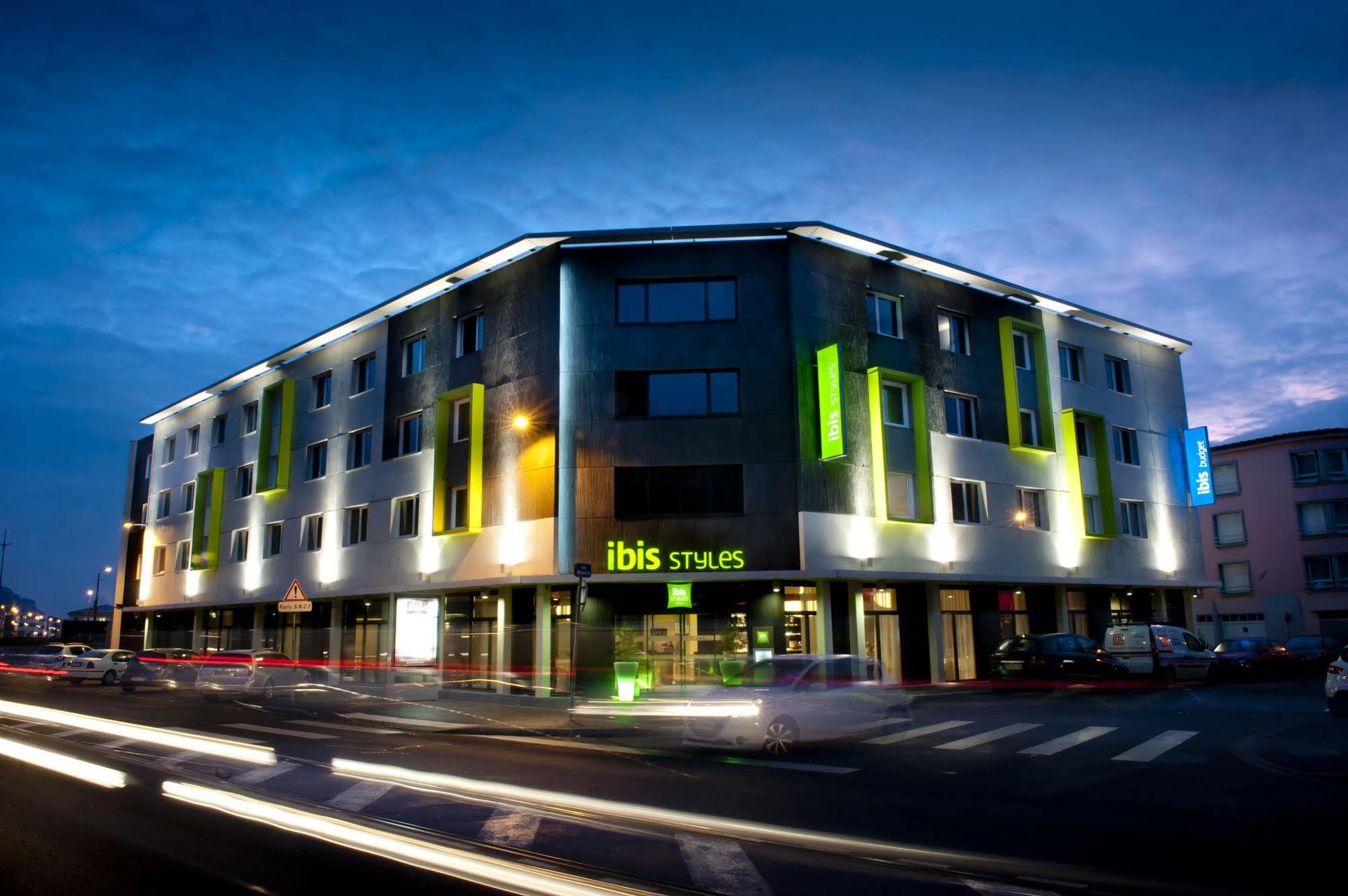 ibis budget Brest Centre Port Buitenkant foto